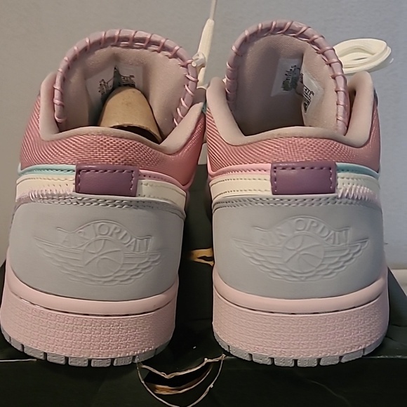 Air Jordan 1 Low SE Easter Pastel Mens 9.5 Athletic Basketball Sneakers Nike main image 16